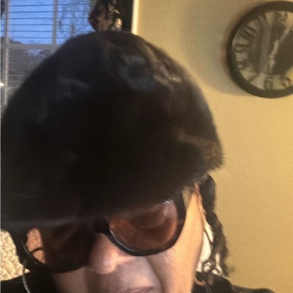 Light weight mink coat brow and Carmel. Size medium/large - Picture 5 of 12